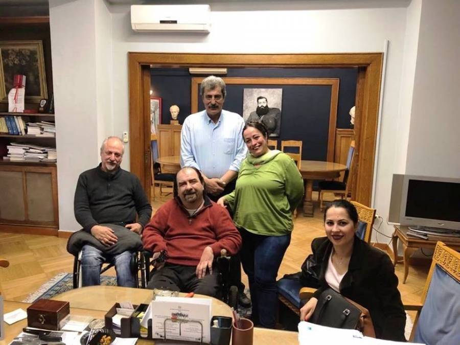 Η σικέ συνάντηση του Πολάκη με εκπροσώπους ΑΜΕΑ