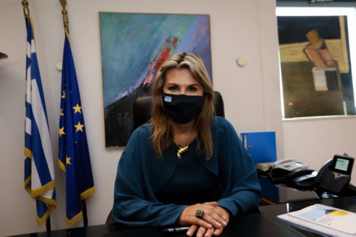 Μακρή: Ανοίγουν Γυμνάσια και Λύκεια στις μη «κόκκινες» περιοχές