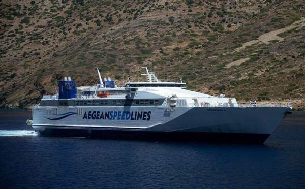 Άκυρος «συναγερμός» για βόμβα σε ταχύπλοο-Συνεχίζει το ταξίδι του