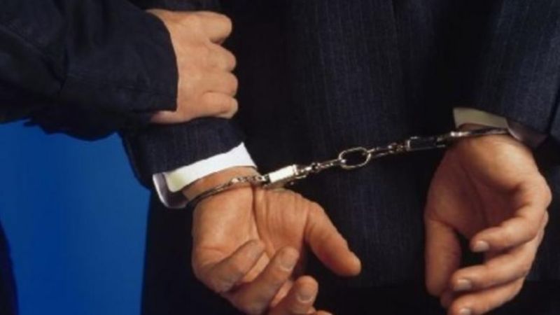 Εμπλοκή στην υπόθεση των εκβιαστών λόγω δικηγόρων