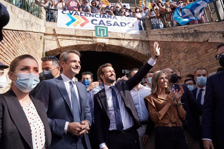 Μητσοτάκης: Η ΝΔ καταλαμβάνει τη δεξιά και το προοδευτικό κέντρο