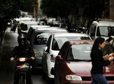 Κυκλοφοριακό κομφούζιο στη λεωφόρο Αθηνών