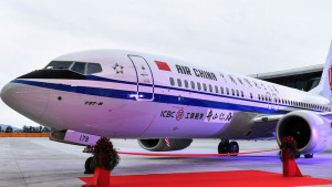Η Boeing επιστρέφει στην Κίνα με συμφωνία «μαμούθ» για 500 αεροσκάφη