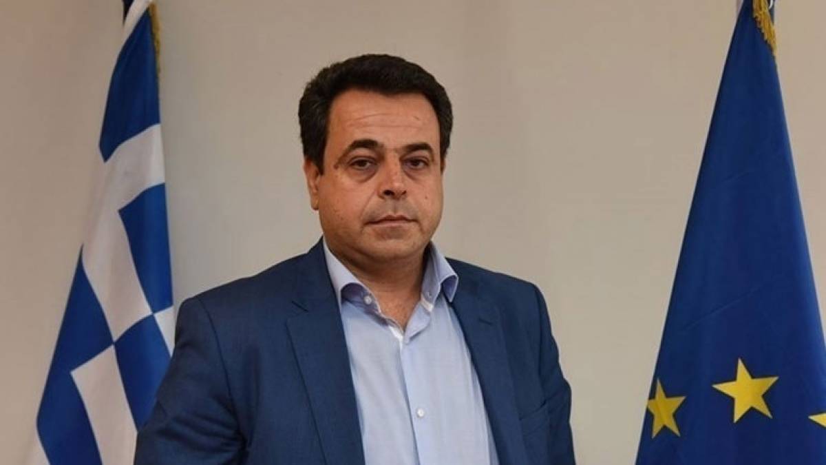 Σαντορινιός: Ερώτηση σε Πλακιωτάκη για τα ακτοπλοϊκά δρομολόγια στις Κυκλάδες