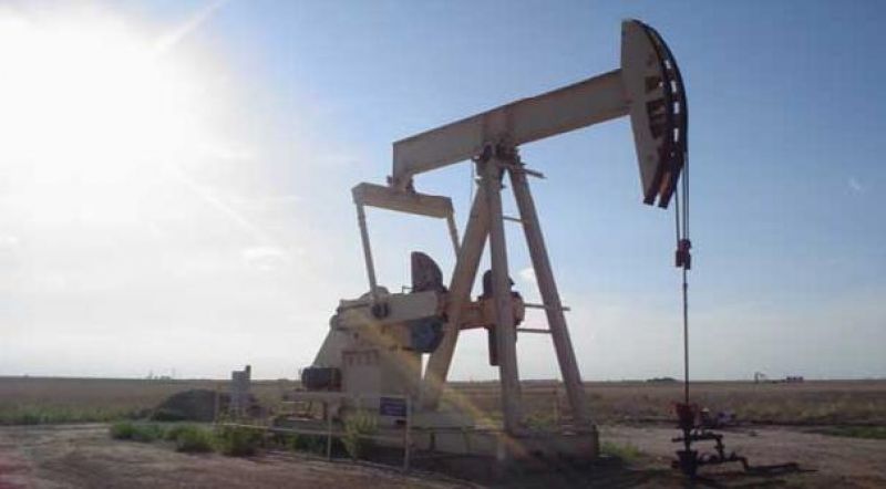Μεγάλες απώλειες για το πετρέλαιο εν αναμονή της Fed