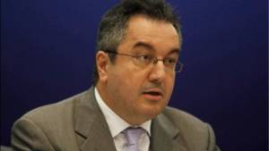 Μόσιαλος:Να πειστούν οι ανεμβολίαστοι-Μετά το καλοκαίρι το χάπι της Pfizer
