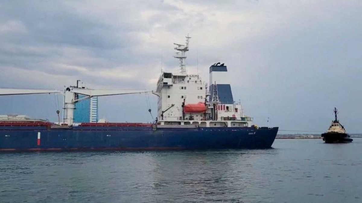 Έφτασε στην Κωνσταντινούπολη το πρώτο πλοίο με ουκρανικά σιτηρά