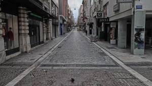 Επιφυλάξεις των ειδικών για τα επόμενα βήματα άρσης του lockdown