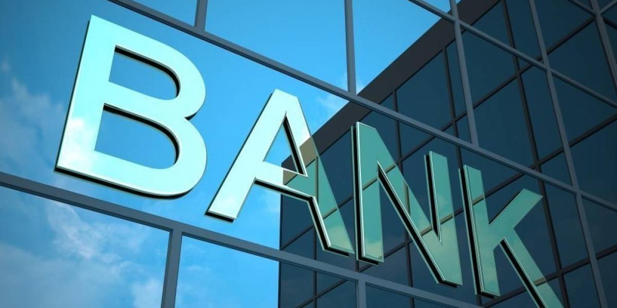 Νέα μέτρα: Οι προϋποθέσεις πραγματοποίησης συναλλαγών στις τράπεζες