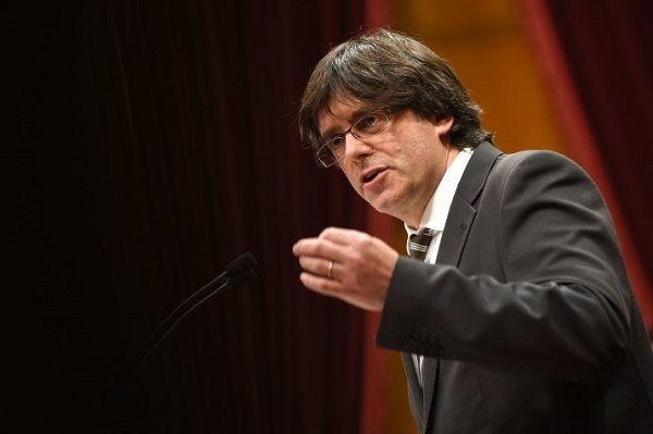 Έκρυθμη η κατάσταση στην Ισπανία: Πολυάριθμες διαδηλώσεις κατά Πουτζδεμόν