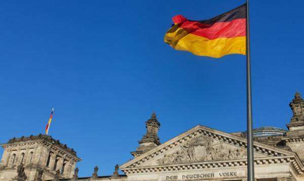 Υποχώρησαν κατά 1,4% οι βιομηχανικές παραγγελίες της Γερμανίας