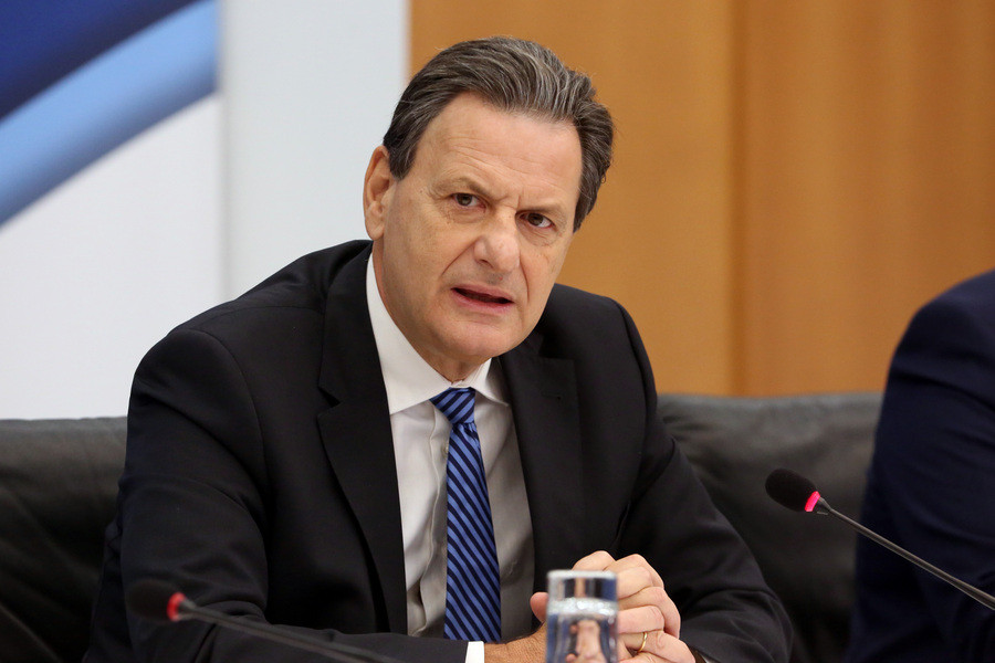 Σκυλακάκης: Η Ελλάδα θα αποφύγει την ύφεση