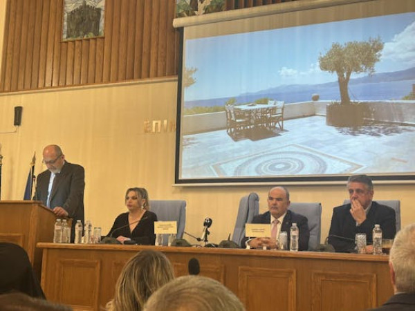 ΓΣΕΒΕΕ: Τα ολιγοπώλια κυριαρχούν στην αγορά – Ζητούνται έλεγχοι και σταθερό φορολογικό πλαίσιο