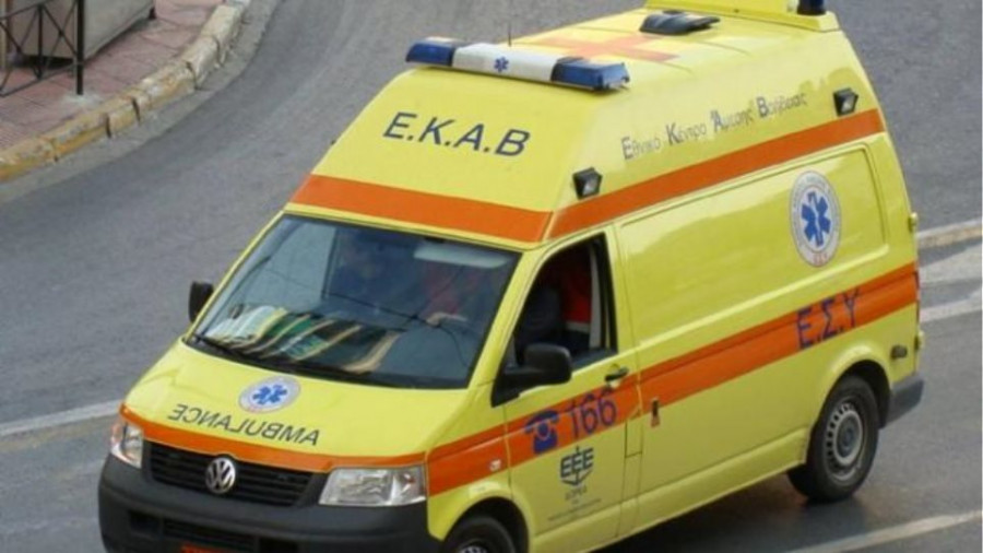 Σύβοτα: Νεκρή κοπέλα που έκανε αλεξίπτωτο θαλάσσης
