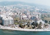 Θεσσαλονίκη: Ιστορίες κτηματομεσιτικής "τρέλας"- Ρετιρέ σε τιμή μικρού ΙΧ και ενοικίαση… χωρίς ενοίκιο