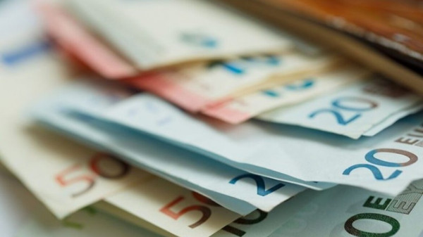 Δώρο Χριστουγέννων: Νωρίτερα από τις 21 Δεκεμβρίου η πληρωμή