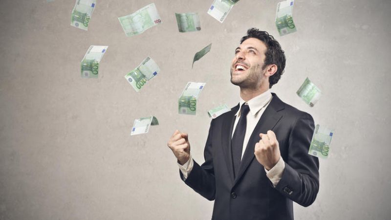 Κατά 237 δισ.δολ. αυξήθηκαν οι περιουσίες των πλούσιων του πλανήτη