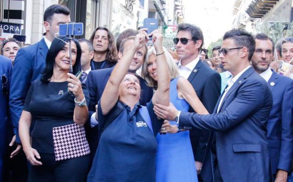 Αν αλλάξει την Ευρώπη ο Μακρόν, τρυπήστε μου τη μύτη