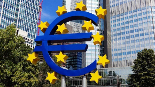 ΕΚΤ: Περαιτέρω δράση ζητούν αξιωματούχοι από Λαγκάρντ για τις αγορές