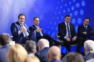 Πιερρακάκης, Παπασταύρου, Κικίλιας, Παπαστεργίου: Αναπτυξιακό υπόδειγμα η Ελλάδα με έμφαση στις διεθνείς συνεργασίες