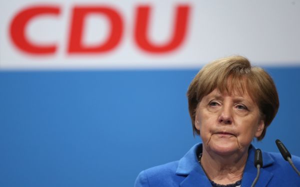 Οι αντιδράσεις στη Γερμανία για τη νέα υποψηφιότητα Μέρκελ