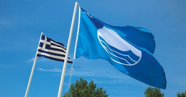 Αφαιρείται η «Γαλάζια Σημαία» από 15 ελληνικές παραλίες