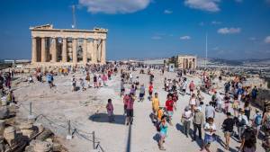 Ποιοι τουρίστες ξοδεύουν τα περισσότερα χρήματα στην Ελλάδα;