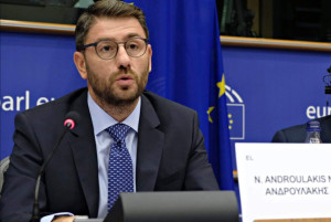 Ερώτηση Ανδρουλάκη στην Κομισιόν για τα κονδύλια στα ελληνικά τρένα
