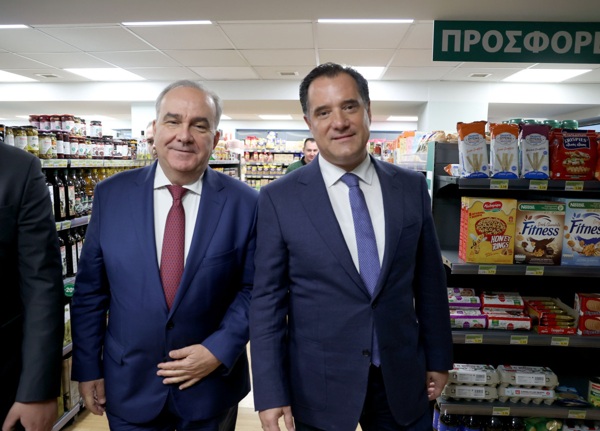Γεωργιάδης-«καλάθι»: Aπολύτως θετική η γενική τάση για τον καταναλωτή