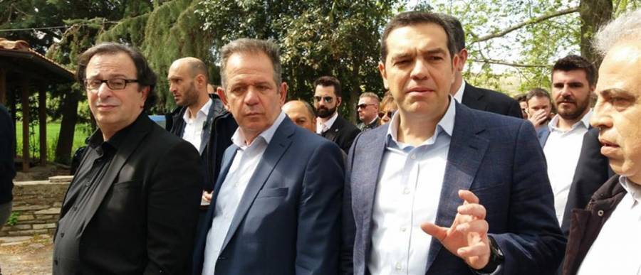 Μα, τέτοια περιφρόνηση του Πρωθυπουργού για τους χειροκροτητές του;