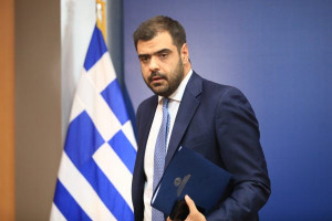 Ξεκάθαρος ο Μαρινάκης: Το νομοσχέδιο για ομόφυλα ζευγάρια θα ψηφιστεί