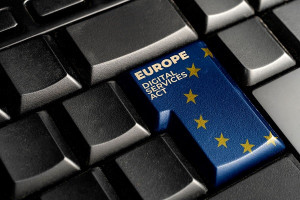 Τι περιλαμβάνει το ν/σ για τις ψηφιακές υπηρεσίες στην Ελλάδα
