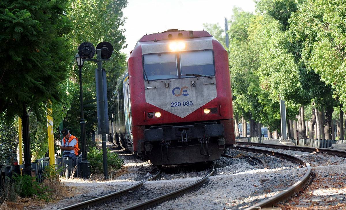Αμαξοστοιχία στην Αλεξανδρούπολη παρέσυρε και σκότωσε δύο μετανάστες