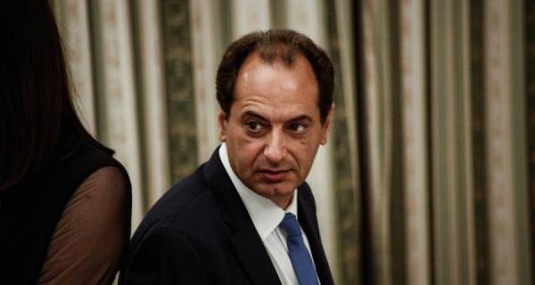 Σπίρτζης: Οι πυρόπληκτες περιοχές δεν μπορούν χτιστούν όπως ήταν πριν