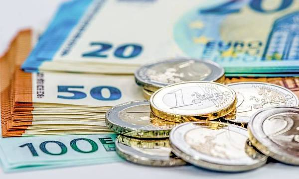 Πότε καταβάλλονται οι συντάξεις Αυγούστου - Οι ημερομηνίες πληρωμής