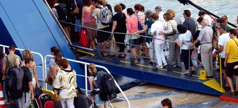 "Μαζική έξοδος" από την Αθήνα και τα αστικά κέντρα για το Πάσχα