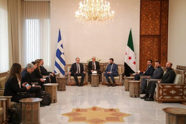 Διπλωματικές πηγές: Η Ελλάδα διεκδικεί ενεργό ρόλο στη Συρία