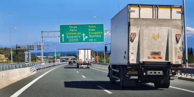 Έξοδος Πάσχα: Απαγόρευση κυκλοφορίας φορτηγών- Tα μέτρα της τροχαίας