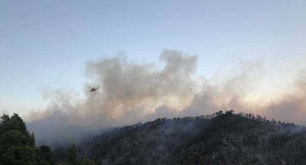 Πύρινα μέτωπα σε Εύβοια και Κεφαλλονιά