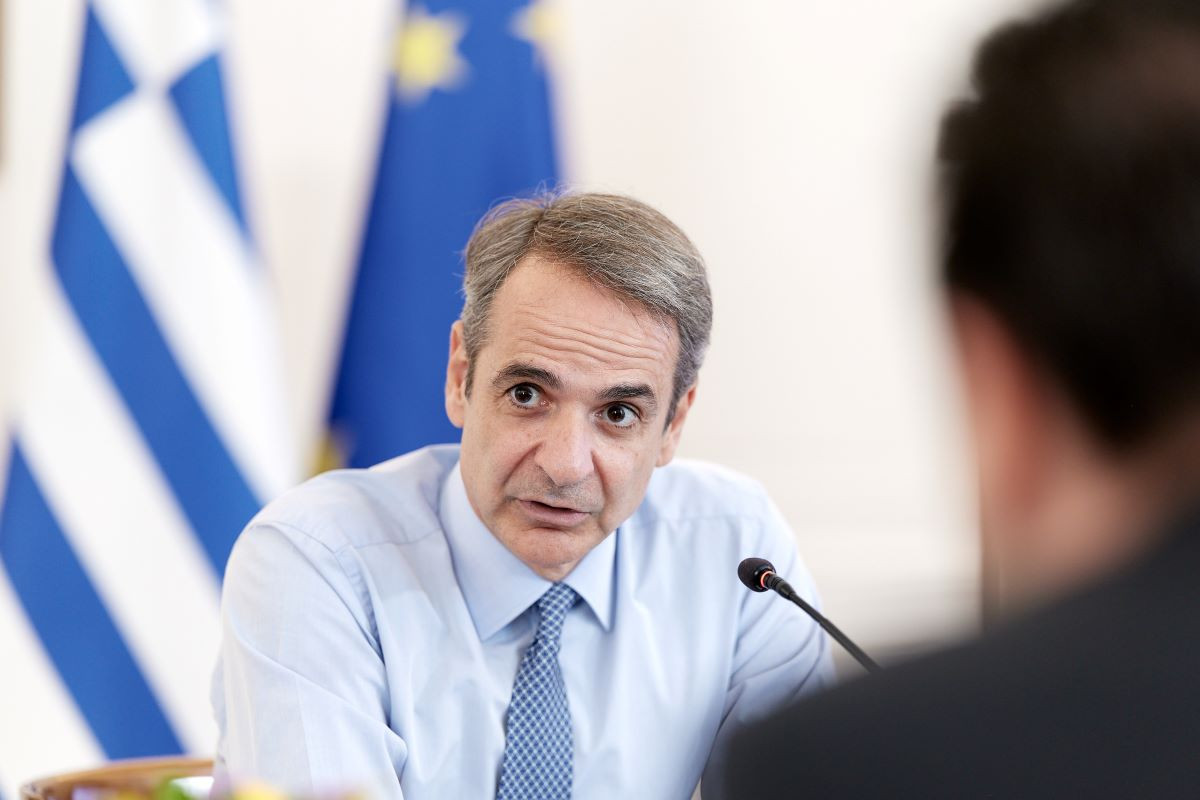 Μαξίμου: Ολοκληρώθηκε η σύσκεψη για την ακρίβεια και τη «συμφωνία κυρίων» – Έρχονται ανακοινώσεις