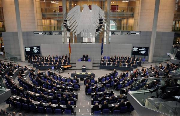 Γερμανία: Διχασμένος ο κυβερνητικός συνασπισμός για την κατάσταση στον Έβρο