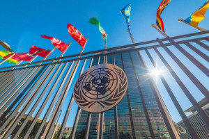 ΟΗΕ: 107 χώρες καταδικάζουν τη ρωσική εισβολή στην Ουκρανία – Οι ΗΠΑ απείχαν της ψηφοφορίας