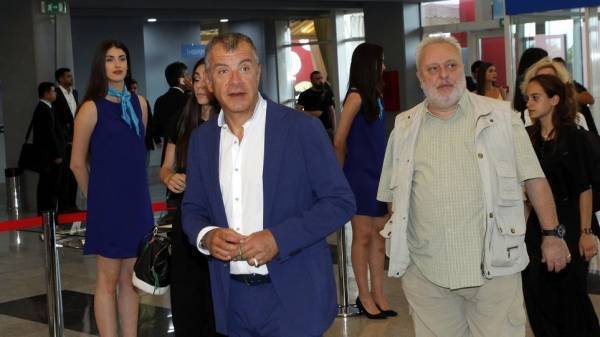 «Φουρτούνα» στο Ποτάμι-Ψαριανός: Πάμε με τη ΝΔ-Τι απαντά ο Θεοδωράκης
