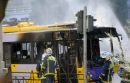 Αντιεξουσιαστές έβαλαν φωτιά σε τρόλεϊ στην Πατησίων!