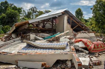 Ινδονησία: Στους 436 οι νεκροί από τον σεισμό