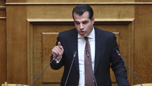 Μεταναστευτικό: Ψηφίστηκε η τροπολογία για το άσυλο - 177 «ναι» από ΝΔ, Ελληνική Λύση