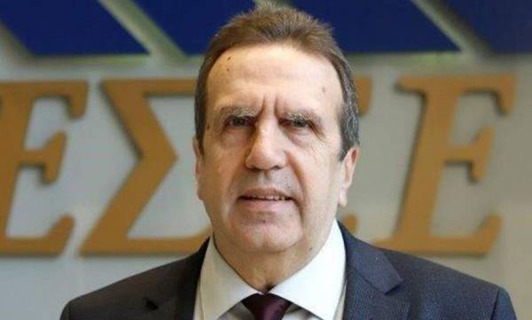 Καρανίκας(ΕΣΕΕ): Αδύνατον να συζητάμε για αύξηση στον κατώτατο μισθό τώρα