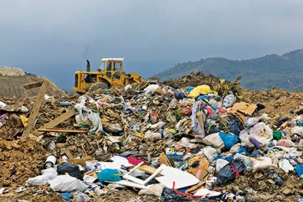 Ευρωπαϊκή...καμπάνα 10 εκατ. ευρώ στην Ελλάδα για τις παράνομες χωματερές