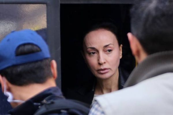 Αποκαλύψεις για τα εξοπλιστικά ετοιμάζεται να κάνει η Βίκυ Σταμάτη