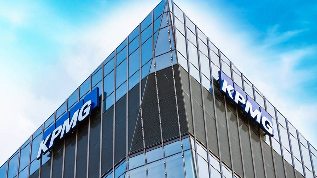KPMG: Ποιες είναι οι «παράπλευρες» συνέπειες του κορονοϊού